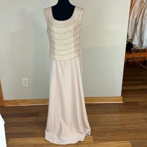 Vintage Lady Emme Beaded Champagne Sleeveless Evening Gown Size 14
